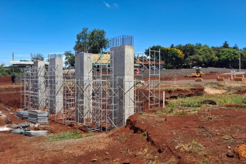 Deputados federais vistoriam andamento das paralelas da BR-285 em Ijuí