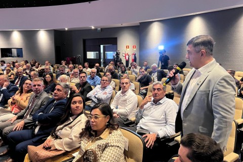 Direção do HCI participa de anúncio de novos repasses do Judiciário para a saúde do RS